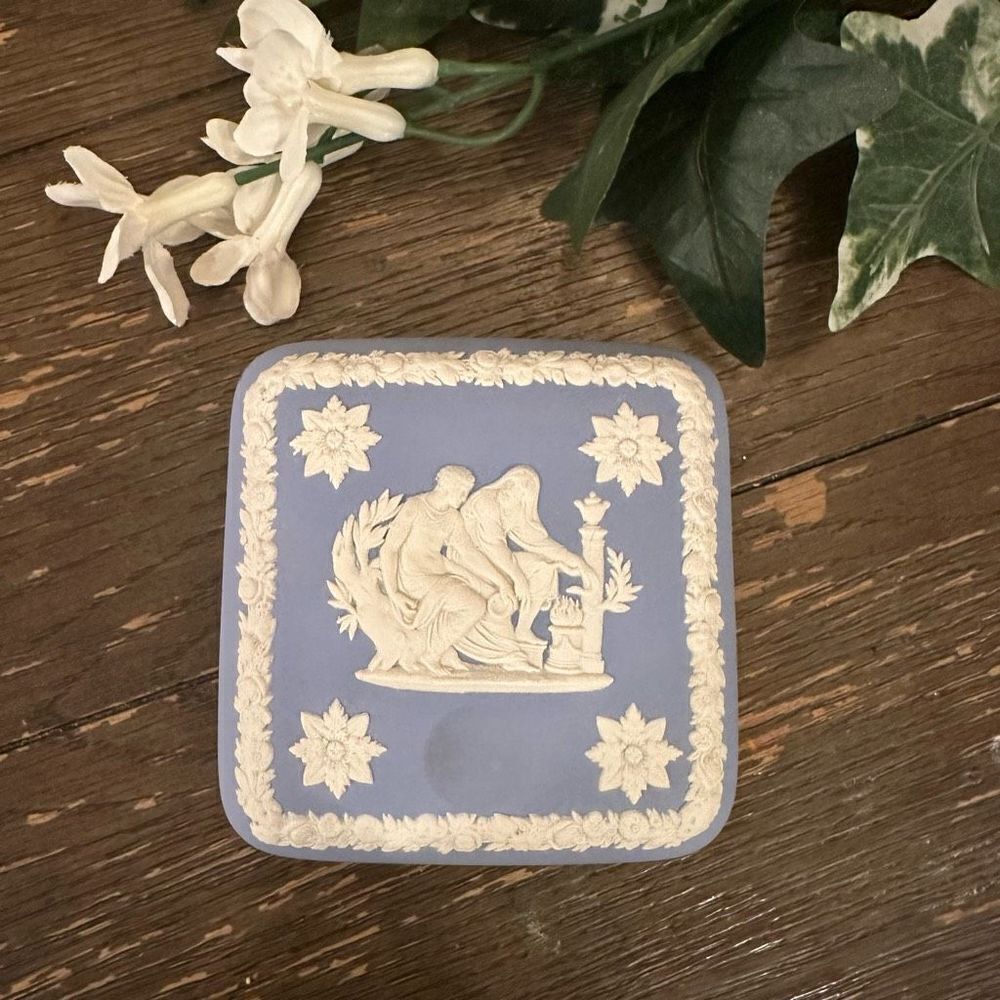 Wedgwood Vintage Jasperware Square Box w/Lid Greek Myth‎ Pale Blue
